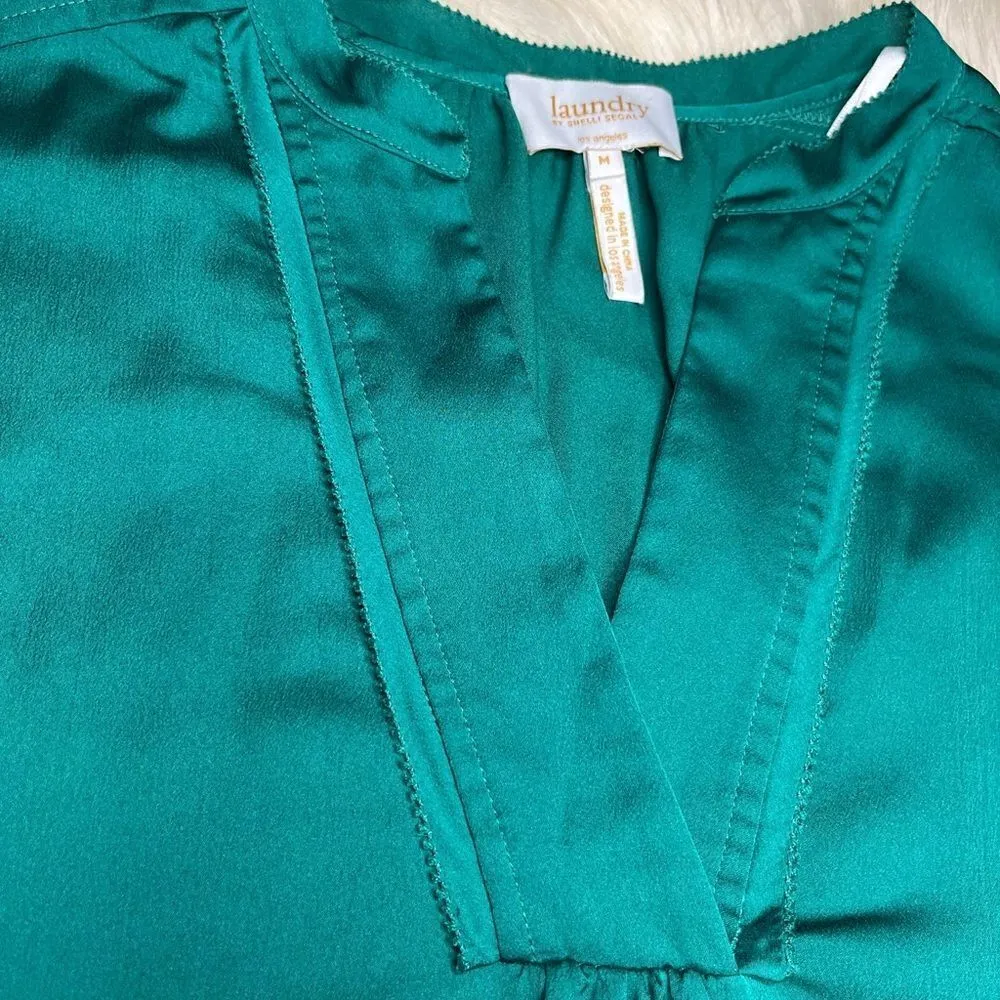 Laundry By Shelli Segal Aloe Vera green Long-sleeved blouse sz Medium - Image 4