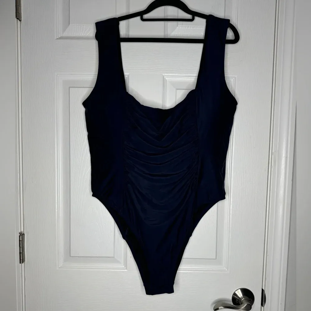 J.CREW NWT Ruched‎ Square Neckline Navy One Piece Bathing Suit Size 22 - Image 4