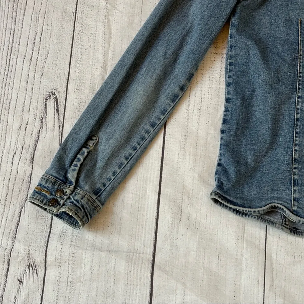 Vintage Hard Rock Cafe Philadelphia size XL women’s blue denim jacket - Image 9