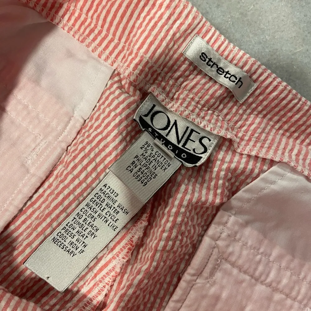 Jones Studio Size 14 Pink White Stripe Seersucker Cotton Stretch Cropped Pants - Image 11