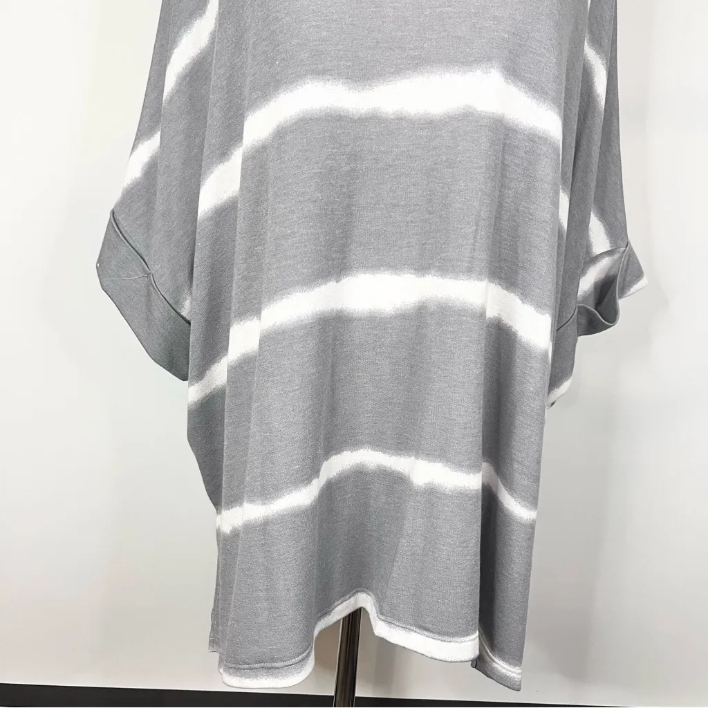 143 STORY // LINE UP Gray White Striped Mock Neck Dolman Pullover Small - Image 3