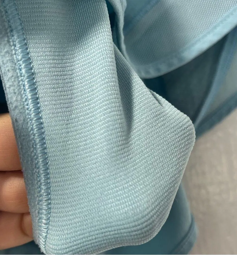 Lululemon Hotty Hot low rise lined short 2.5 inseam size 8 - Image 4