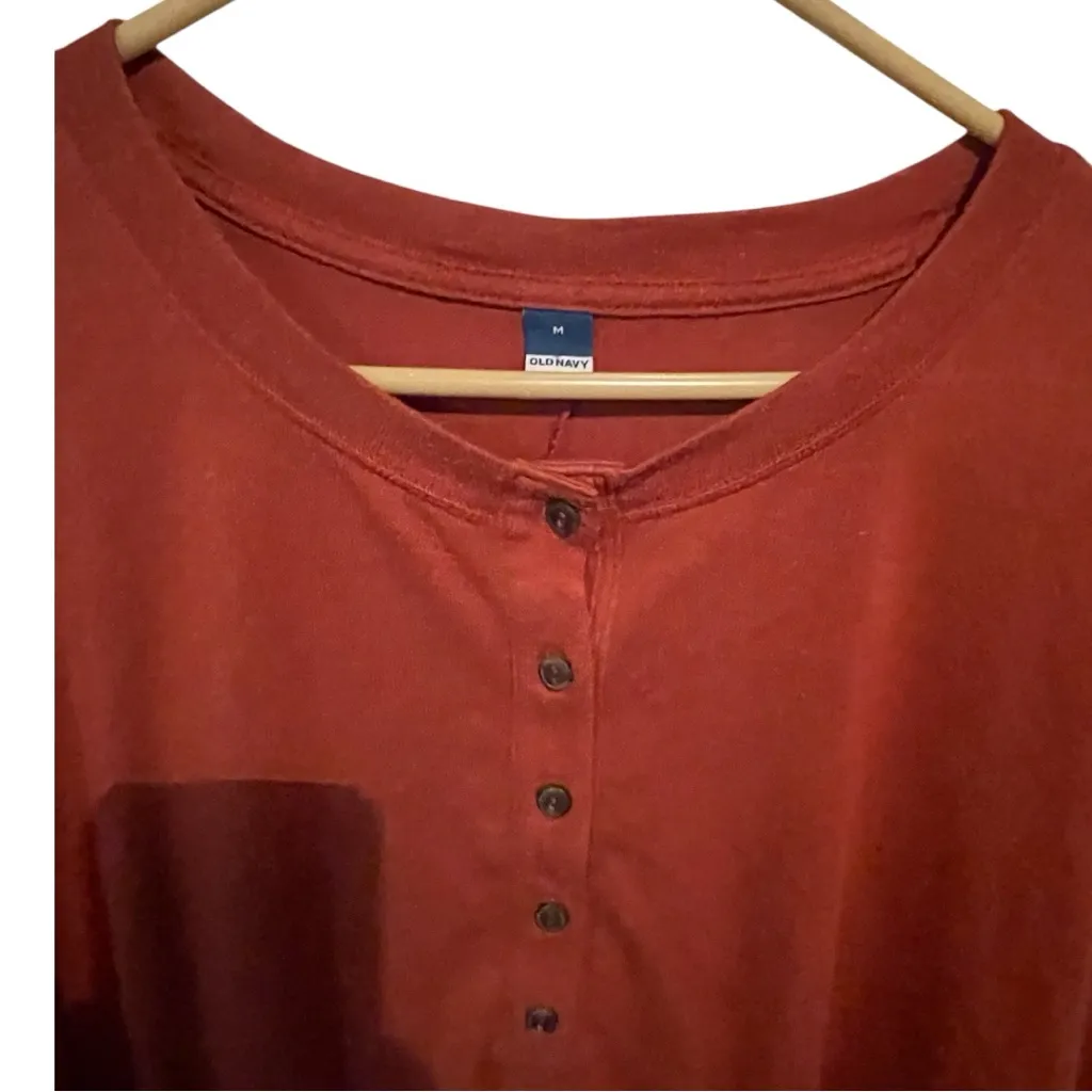 Women’s Old Navy Burnt Orange Henley Tunic  Shirt With 5 Buttons On Top - Image 4