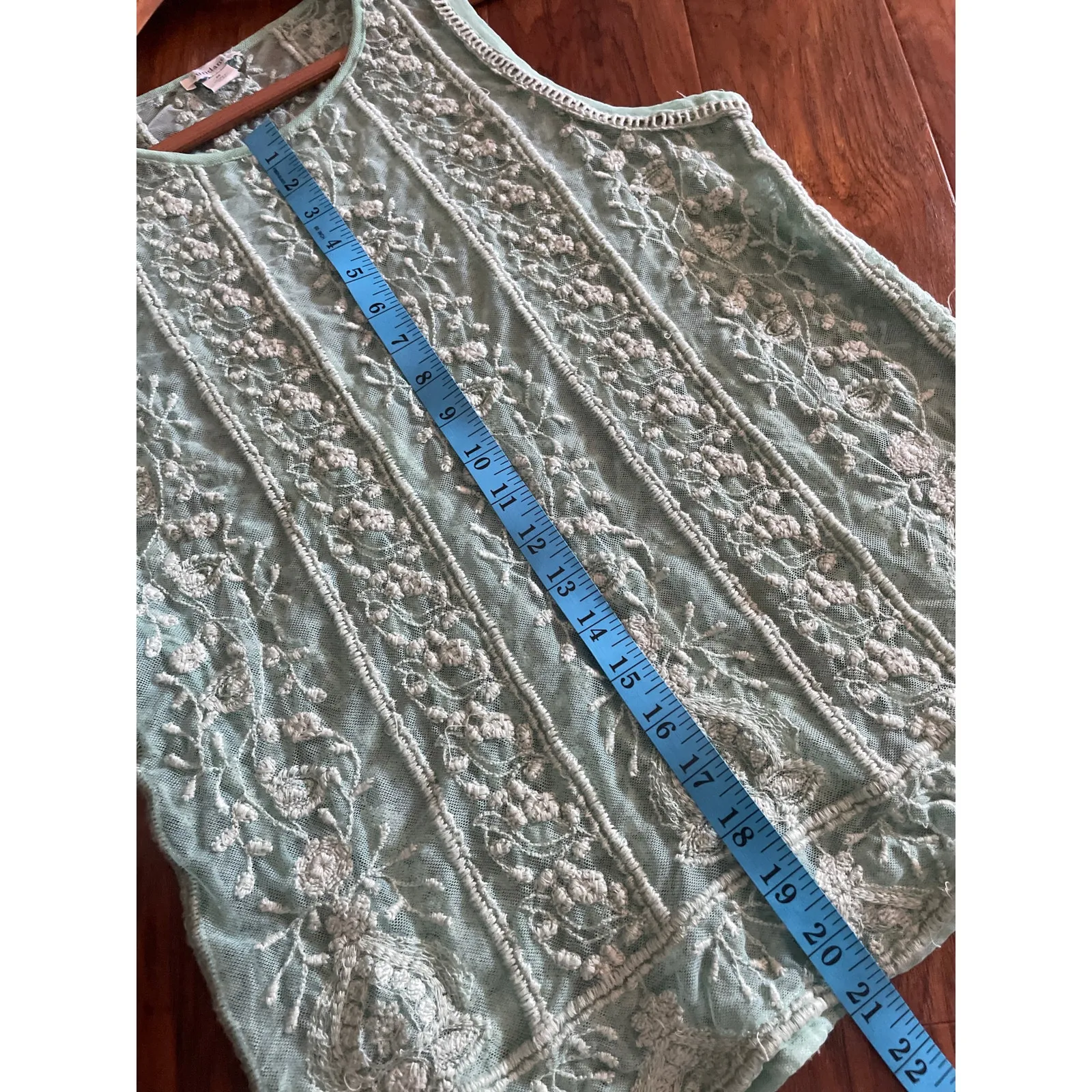 SUNDANCE Embroidered Lace Top GORGEOUS COLOR Green Sleeveless Size Medium m - Image 7