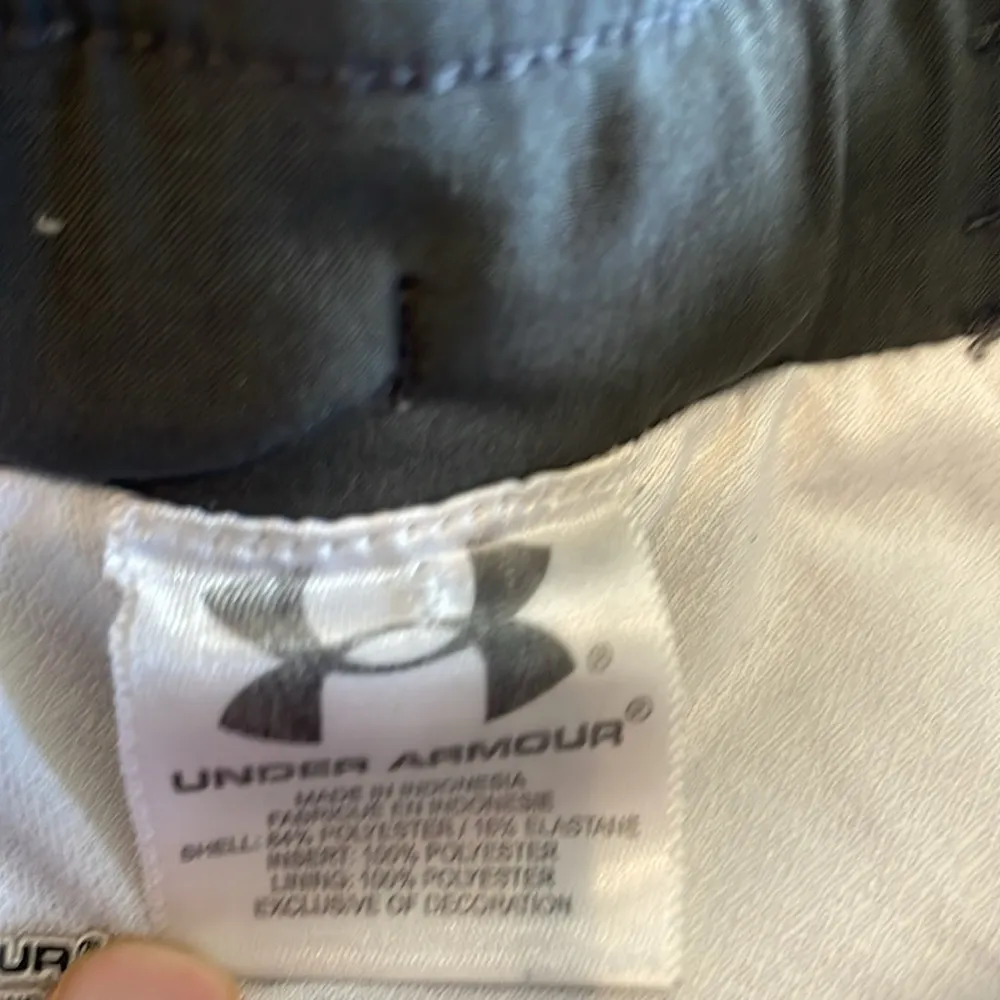 Under Armour Grey and White Running Shorts - Size S - Image 9