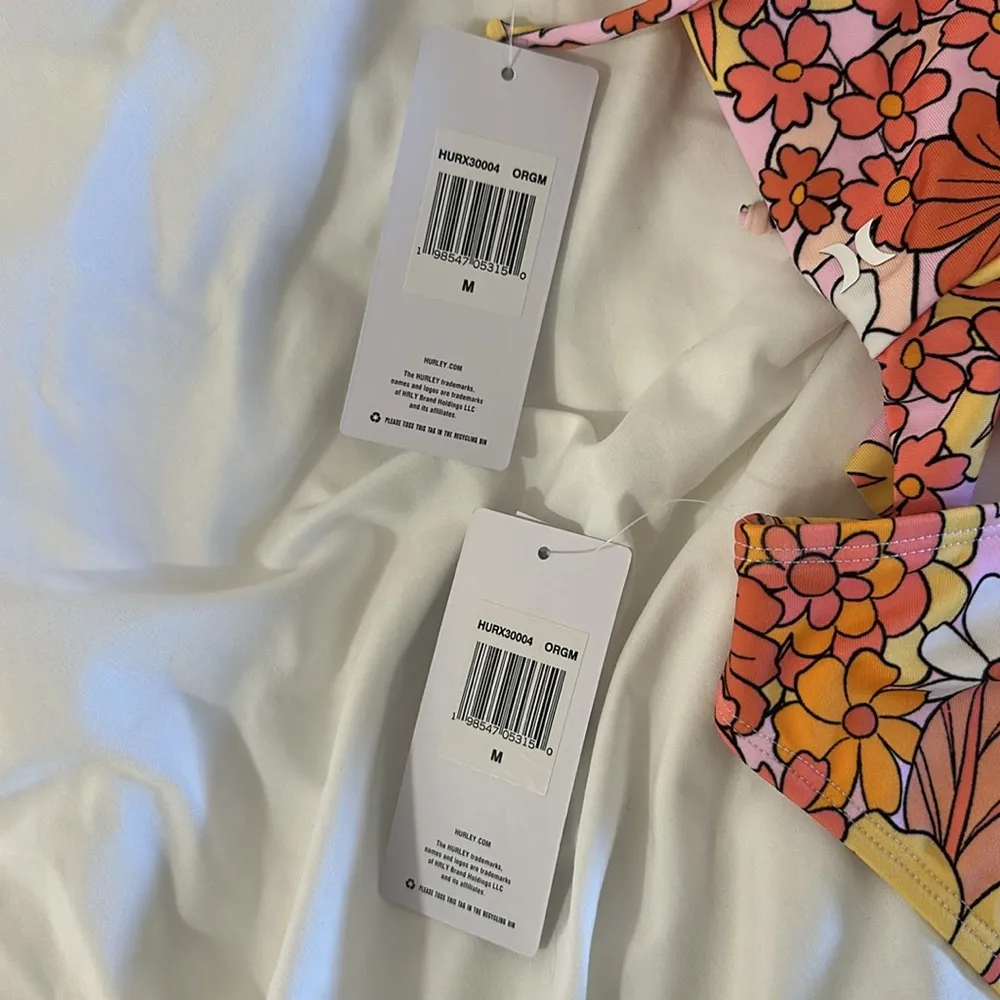 Hurley 2 Piece Bathing Suit - Image 6