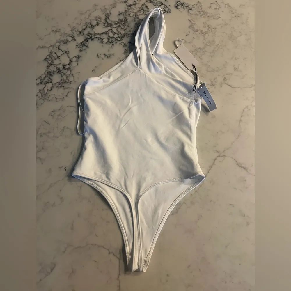 New Aritzia Babaton Contour Criss-cross bodysuit Bodysuit White Small - Image 7
