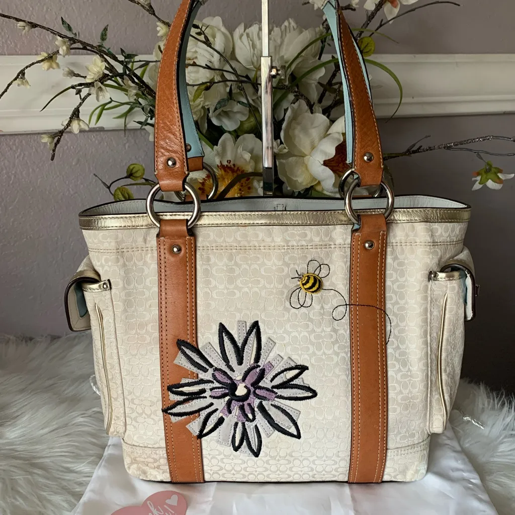 Coach RARE Vintage Limited Edition Signature Bee Flower Appliqué Tote Bag Y2K - Image 5