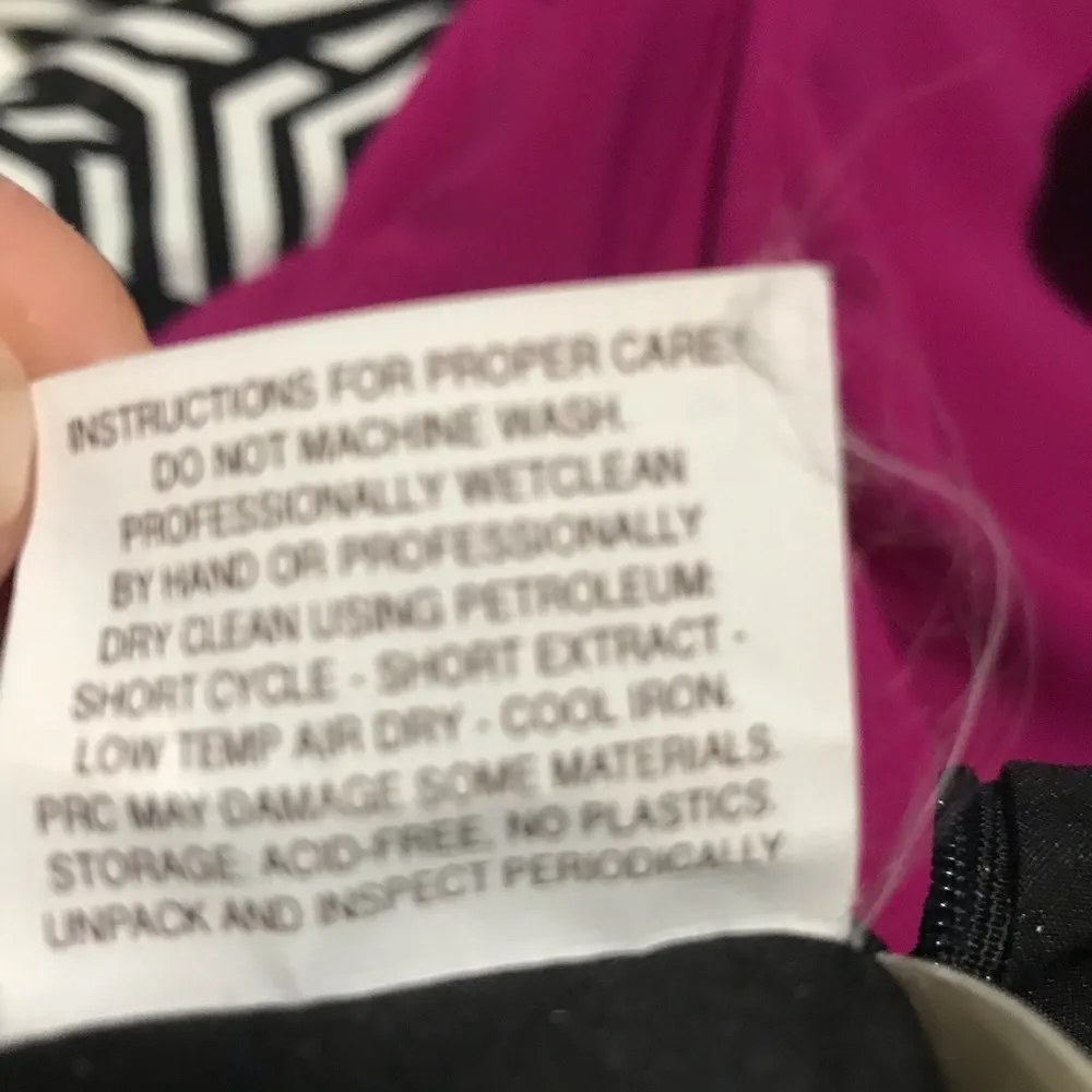 Black Da Vinci Mermaid Formal Dress SZ. S
Dress has sequins on Shoulders… - Image 13