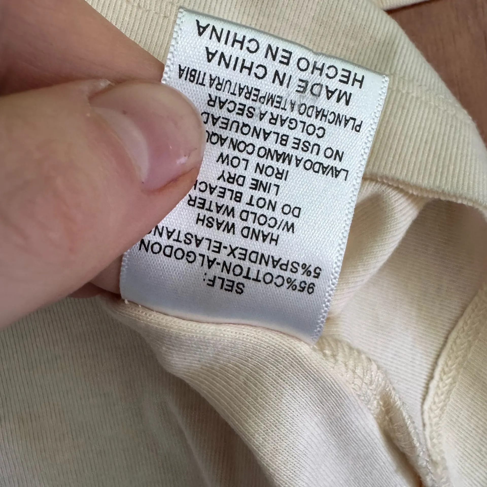 Listicle Puff-Sleeve Henley T-Shirt - Image 6