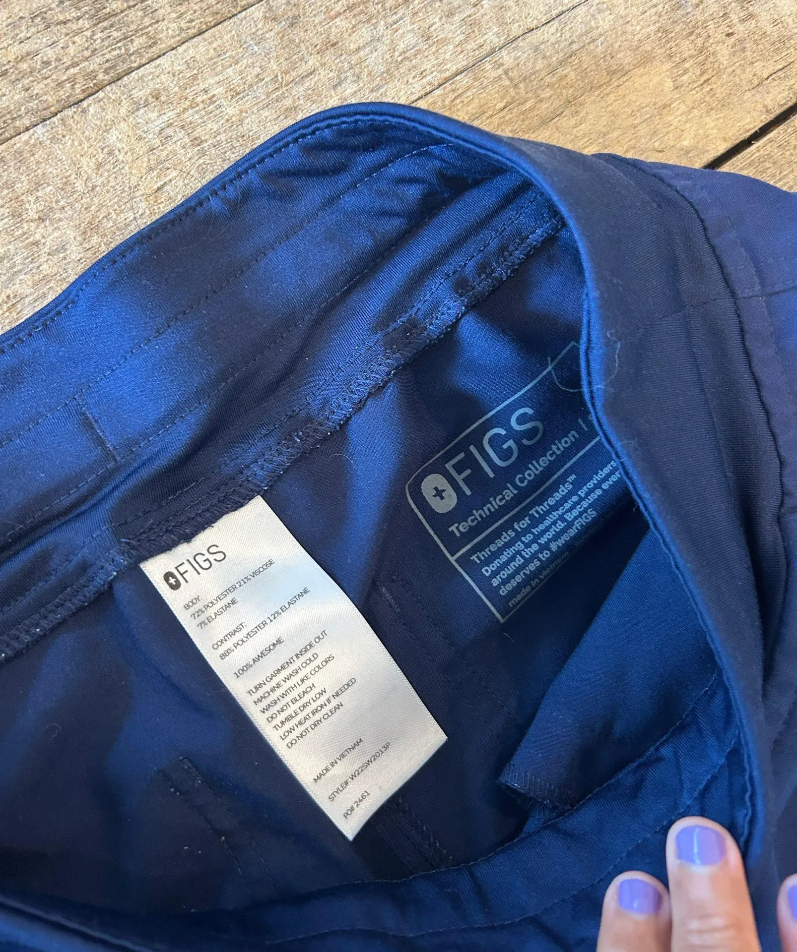 FIGS Scrubs Set - Image 7