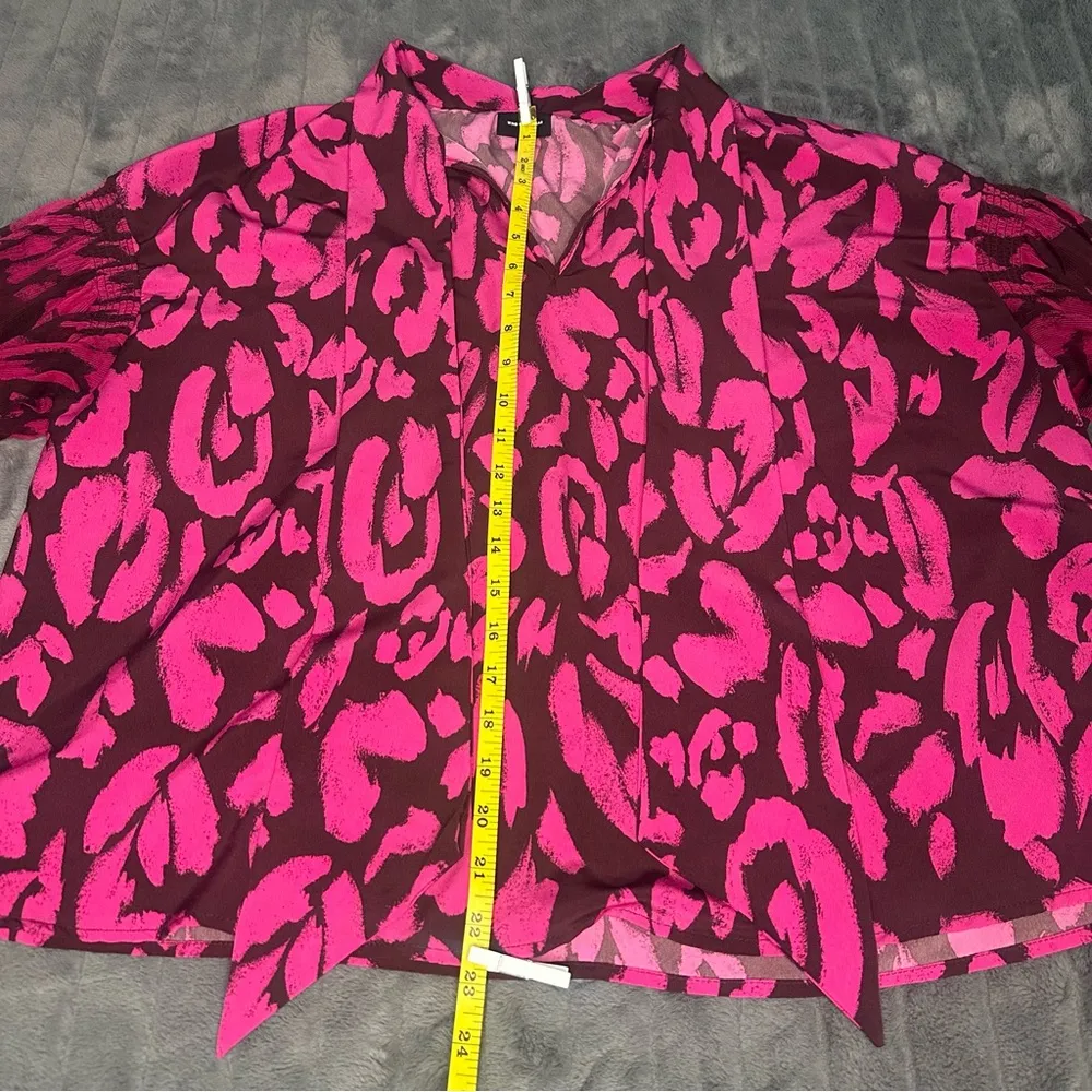 Who What Wear Women’s Blouse Animal Print Size XXL (Black Pink) - Image 13