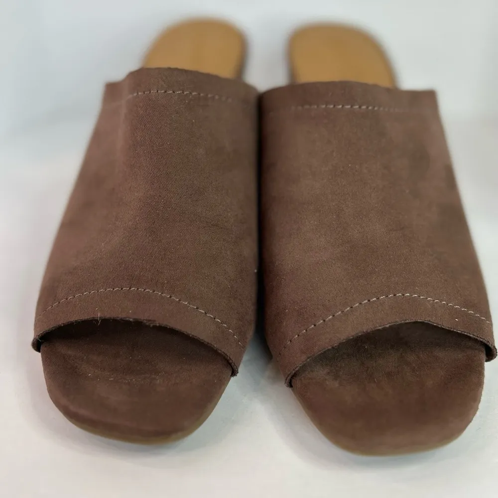 Universal Thread Woman’s Sz 7 Norelle Sandal Stacked Heels Shoes Brown Slip On - Image 3