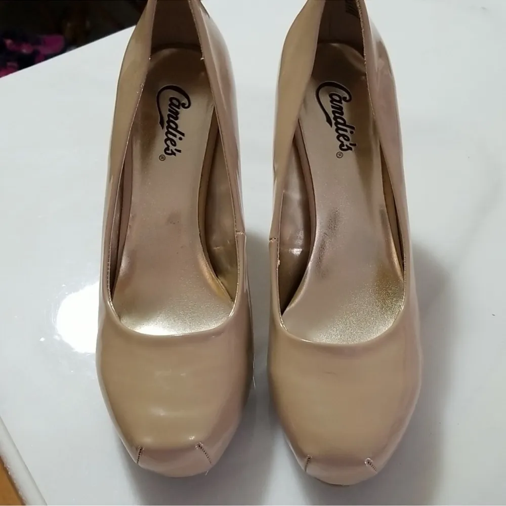 Candie’s Nude Heels Size 9 - Image 2