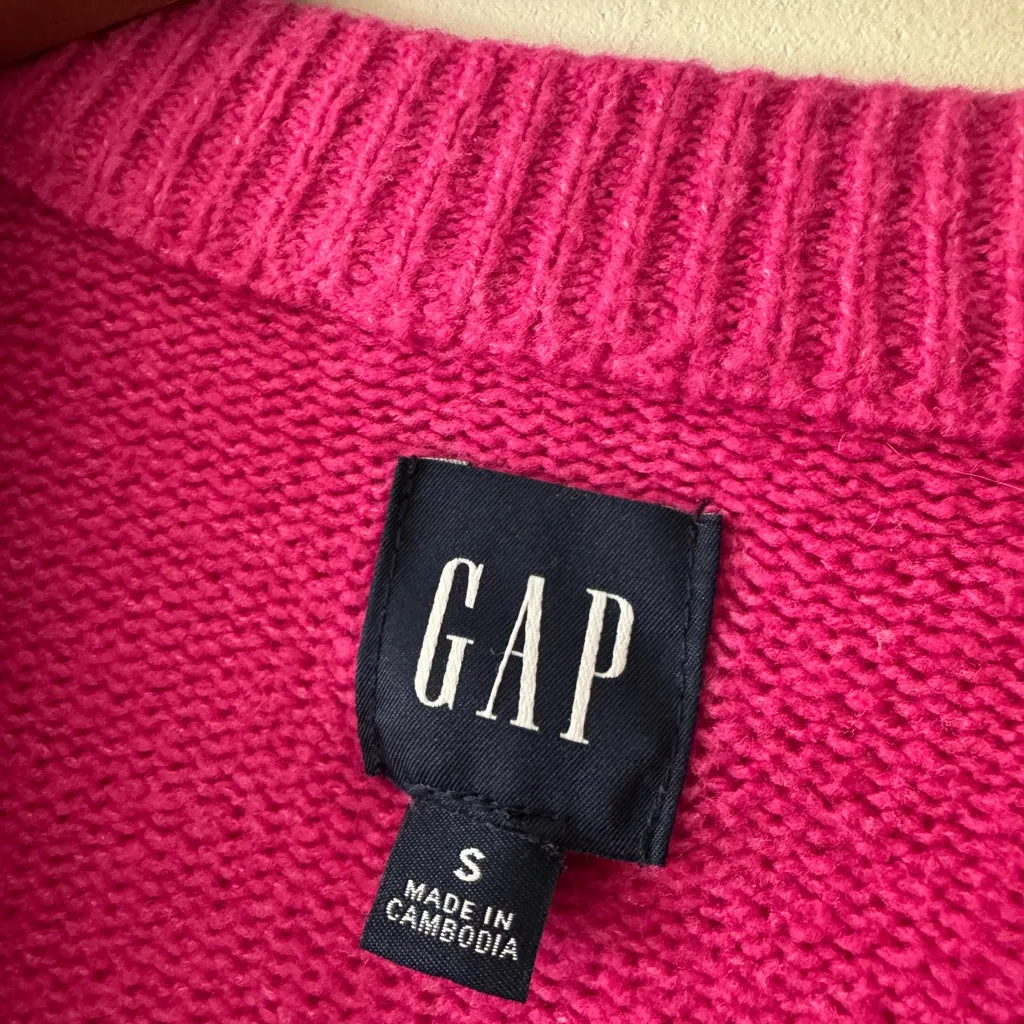 GAP Hot Pink Crewneck Sweater - Image 4