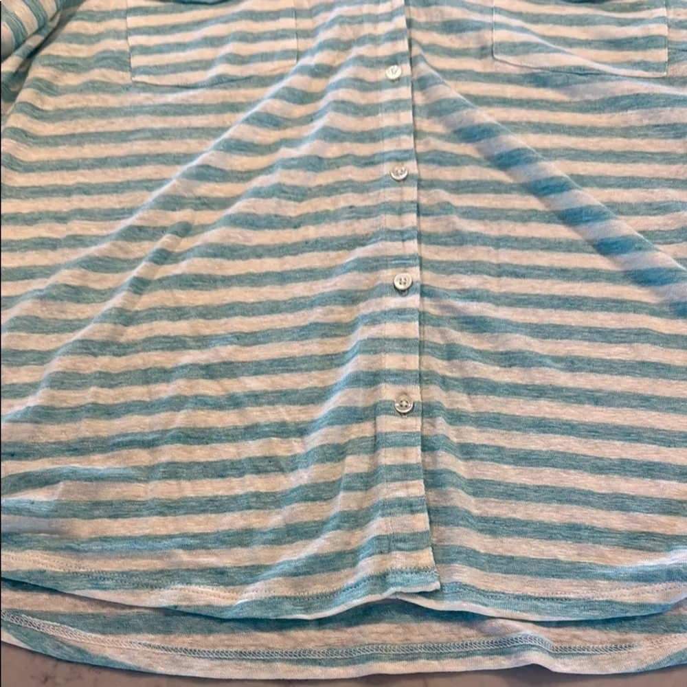 J. McLaughlin Blue and White Striped Linen Blend Button Down size XL - Image 3