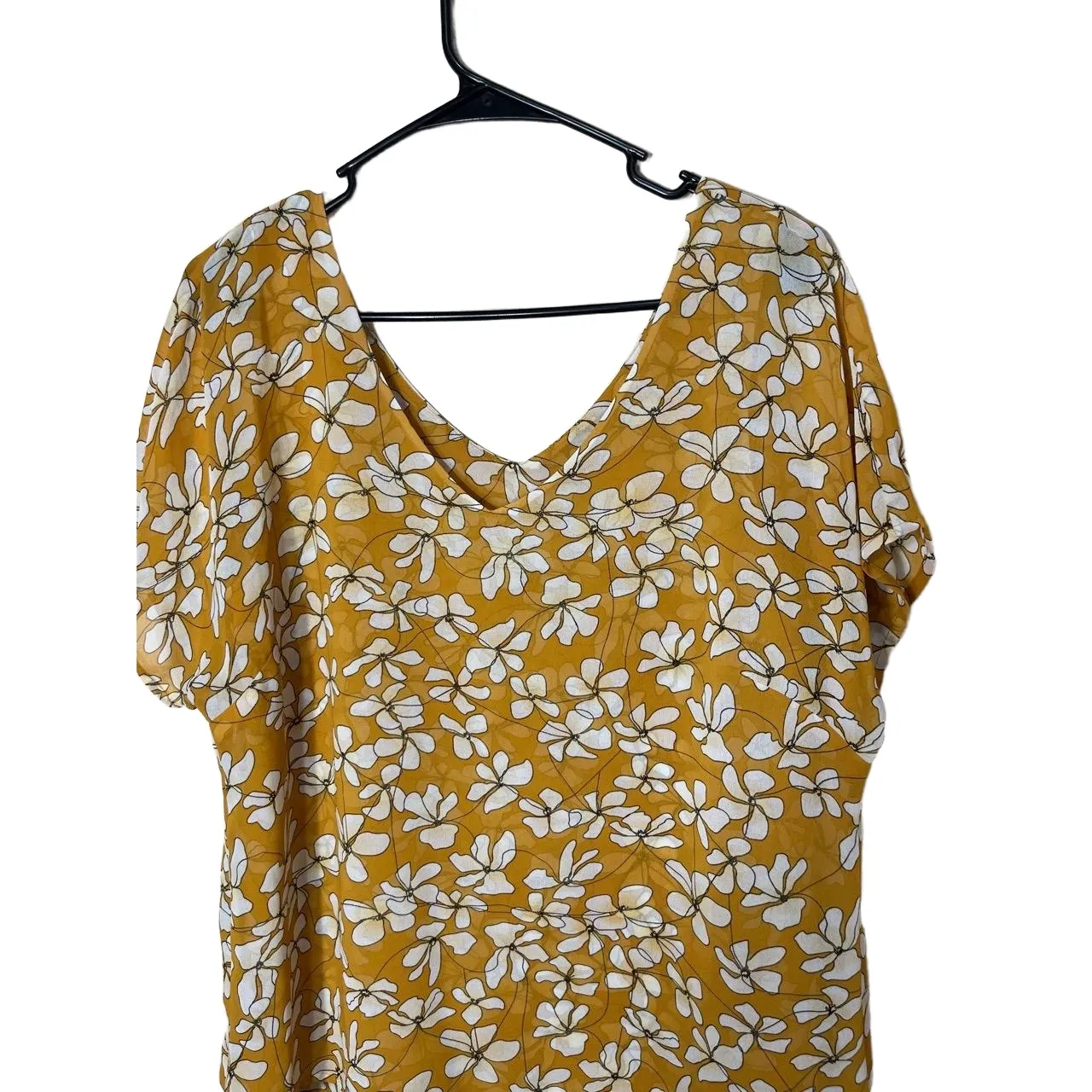 cabi Mustard Yellow Floral Print VNeck‎ Short Sleeve Blouse Womens Medium - Image 2