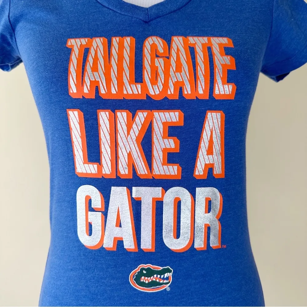 University of Florida Gators Shirt Womens Size Small Blue V-Neck Top NCAA Gift - Image 2