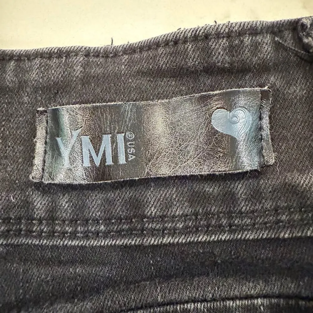 YMI Wanna Betta Butt HighRise Distressed Cuffed Denim Jean Shorts Womens 5 Black - Image 7