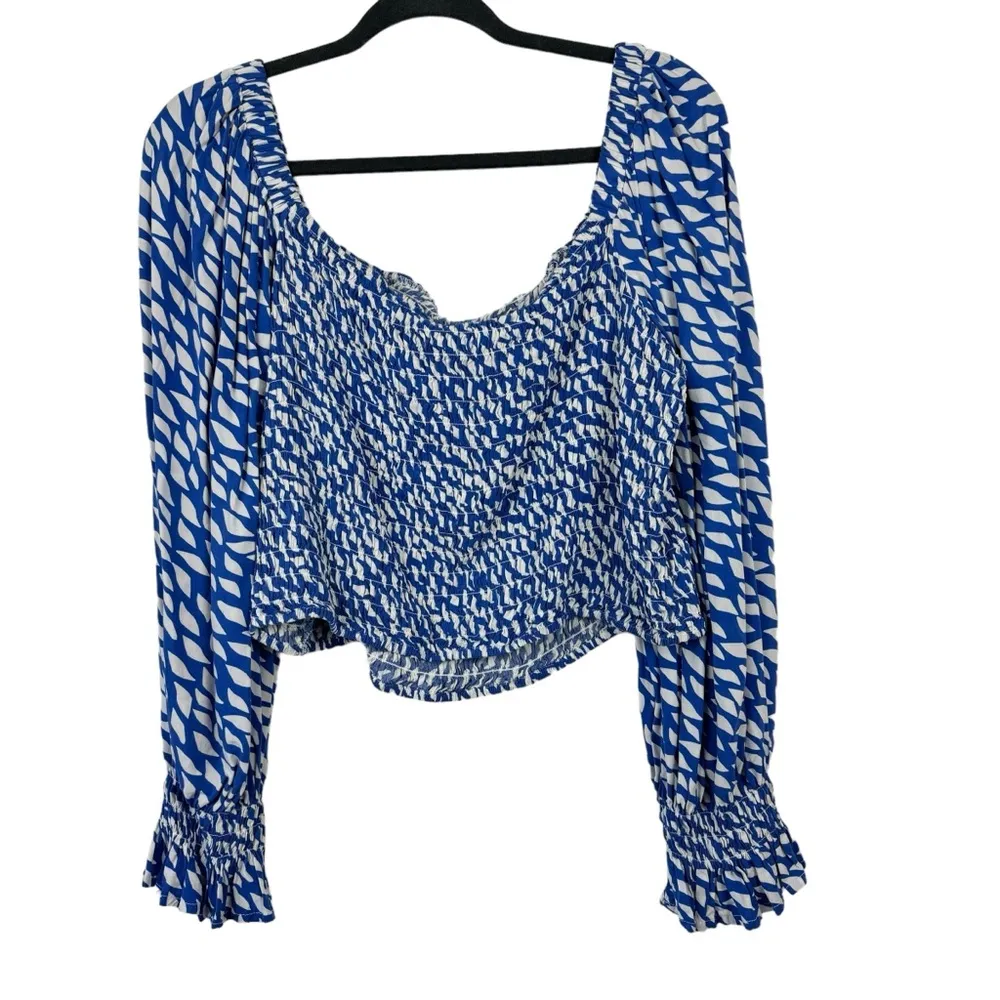 ELOQUII Smocked Crop Top‎ Plus Size 22/24 Long Sleeve 3X Blue & White 100% Rayon - Image 2