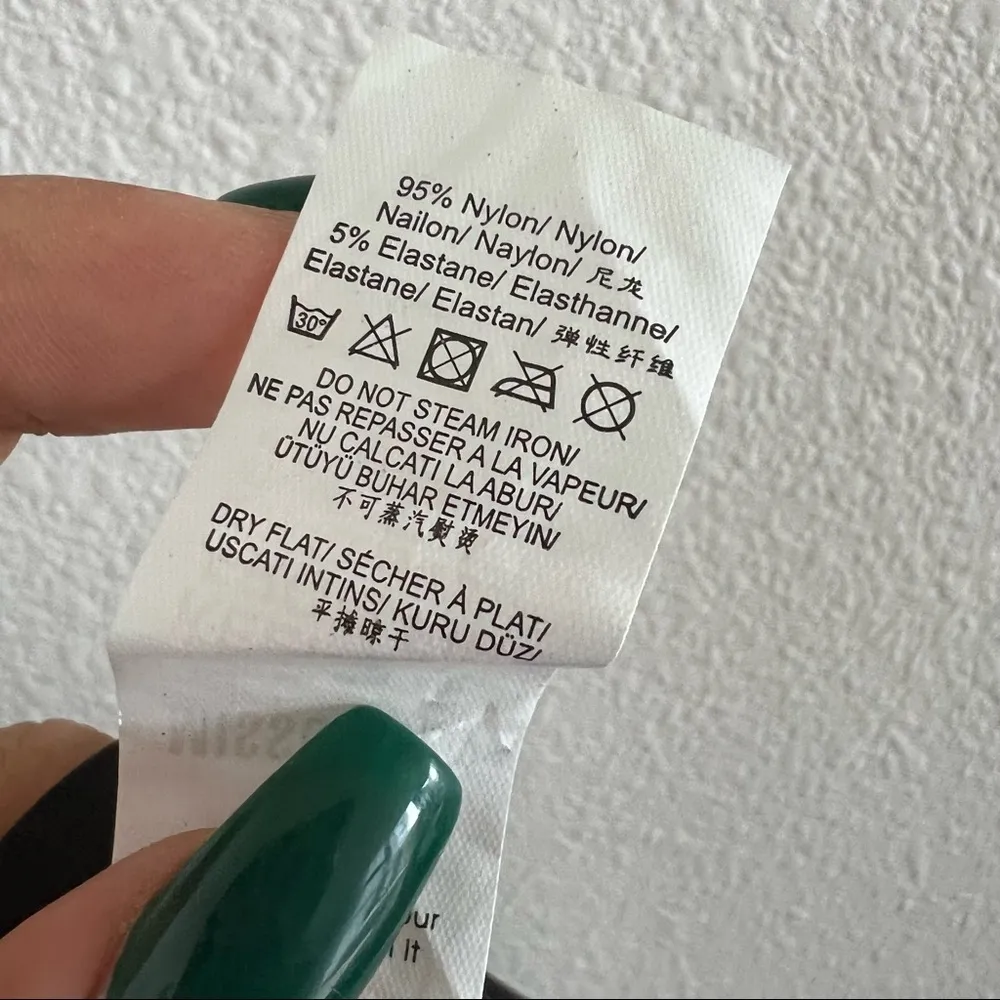 NWT Missguided Active Bondage Black Crop Legging Athleisure Workout US 8 - Image 10