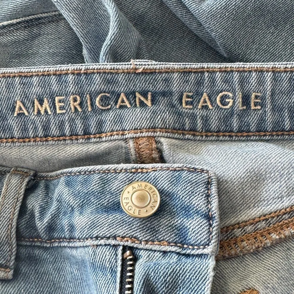 American Eagle SZ 6 Mom Jeans Distressed Rips High-Rise Zip-Fly Pockets Blue - Image 9