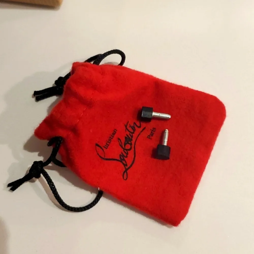 New Christian Louboutin Black Patent Leather Toboggan - Image 6