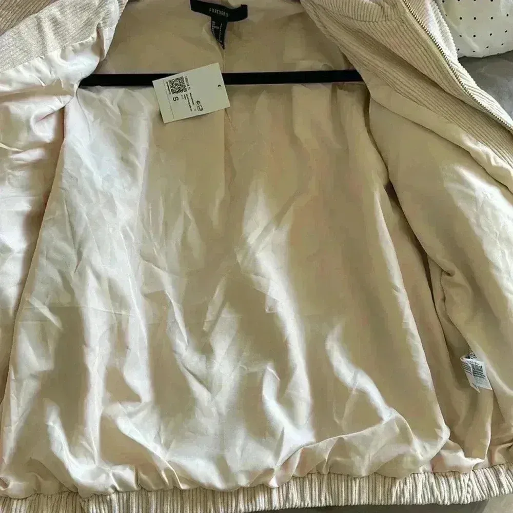 NWT Forever 21 Corduroy Drawstring Bomber Jacket Ivory Sz S - Image 8