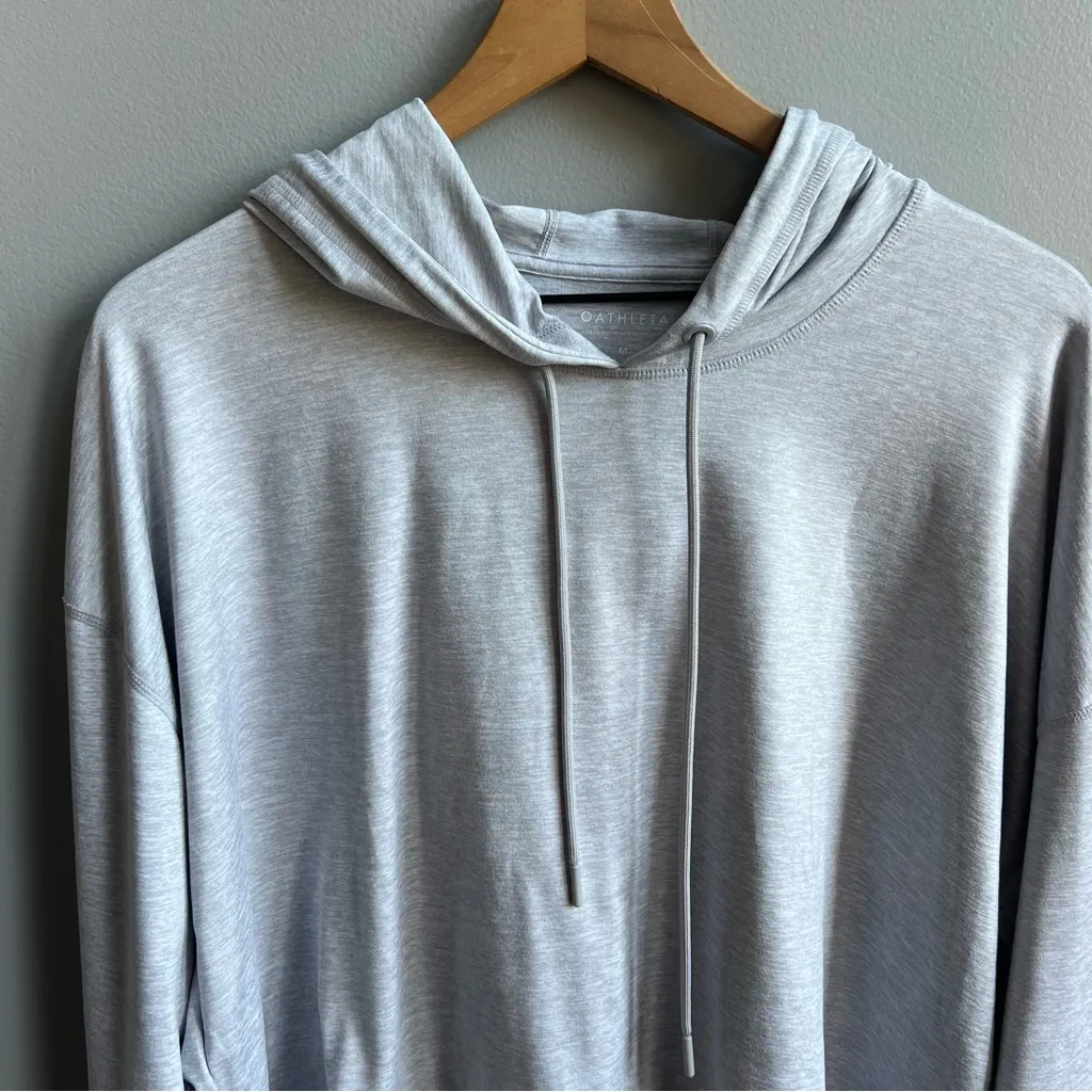 Athleta Uptempo Crop Hoodie Heather Gray Size Medium Lightweight Pullover - Image 3