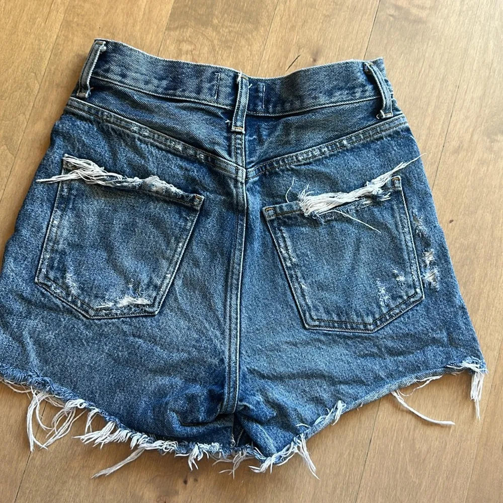 Agolde Dee Shorts - Image 9