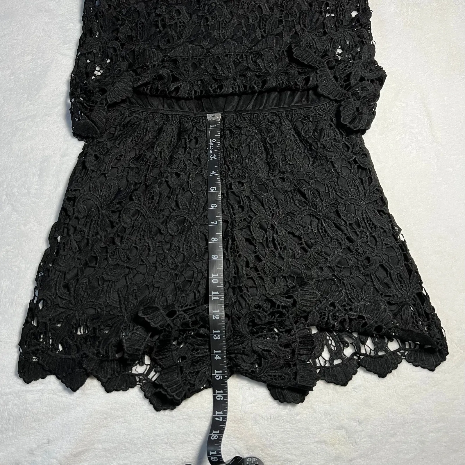 Romeo & Juliet Couture Sleeveless Lace Playsuit Romper Size Small NEW Festival - Image 8