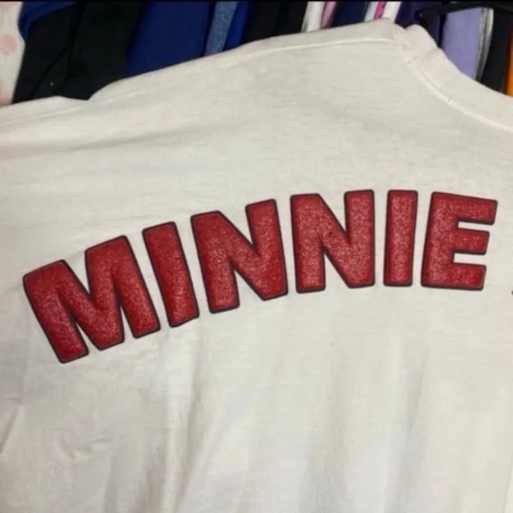 RARE Disney parks Minnie Mouse spirit jersey L NWOT - Image 4