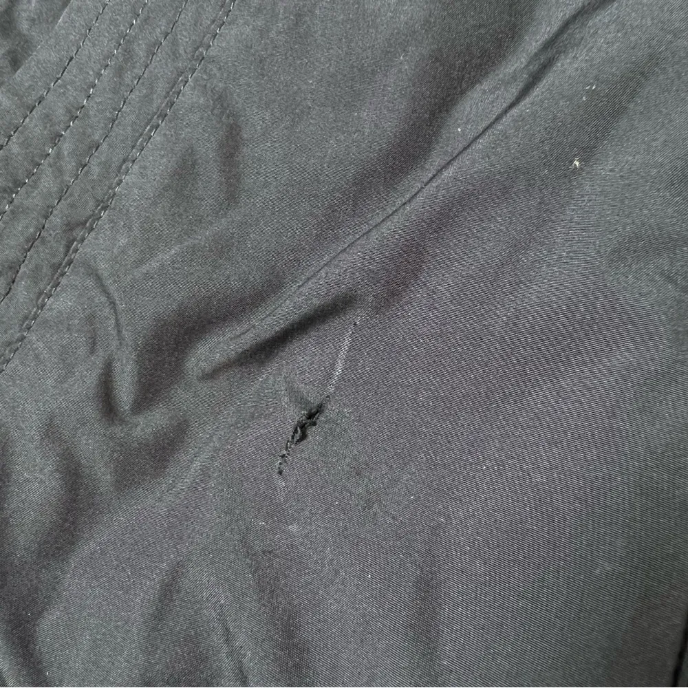 GAP Body Fit Black Lightweight Hooded Jacket - Image 10