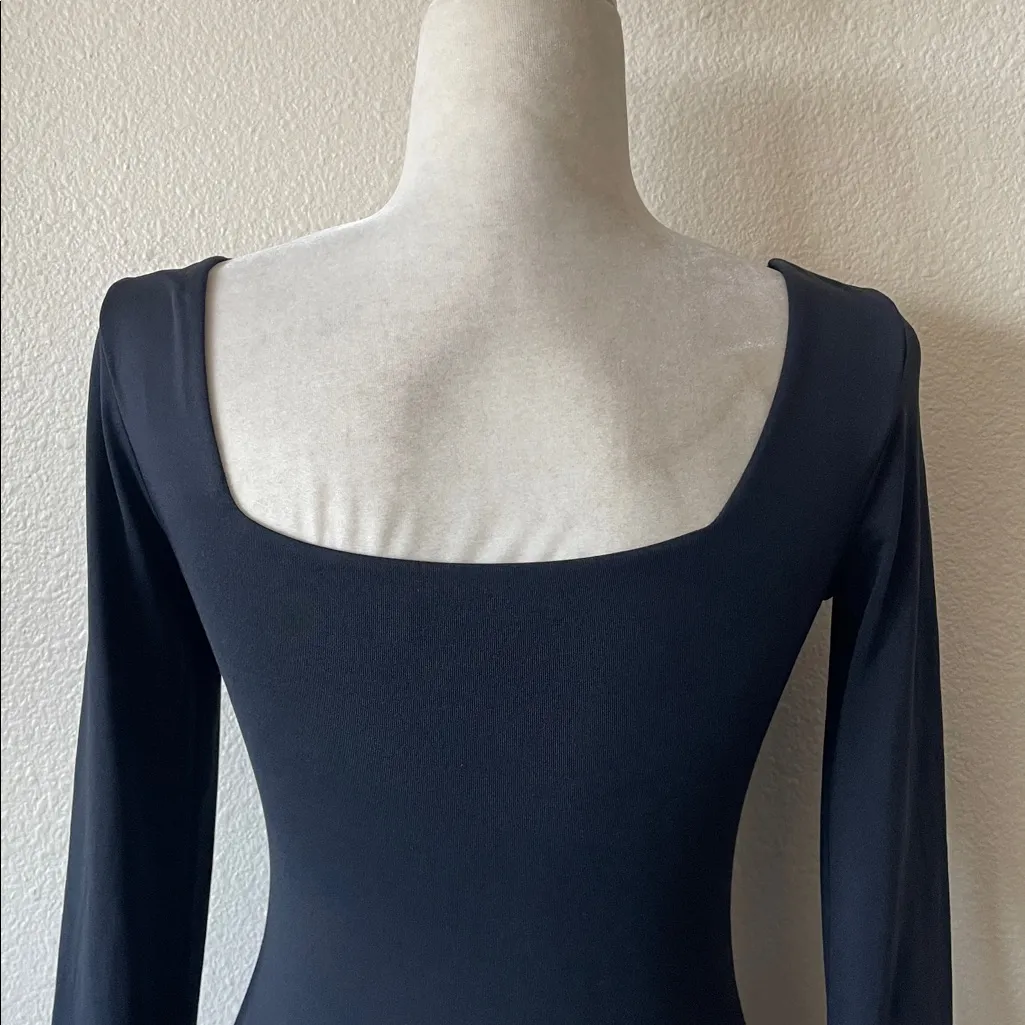 Aritzia Contour Cheeky Squareneck Longsleeve Bodysuit - Image 8