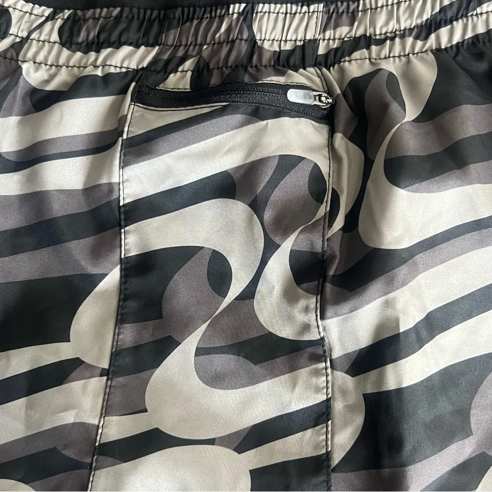 Nike Dri-Fit Icon Clash Tempo Luxe Women's Running Short Size XL - Image 7