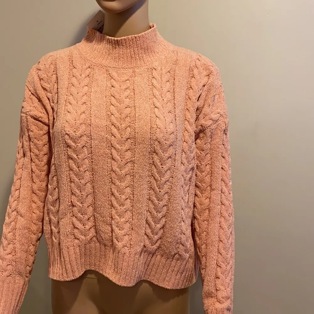 Hippie Rose NWT  sweater size M - Image 2