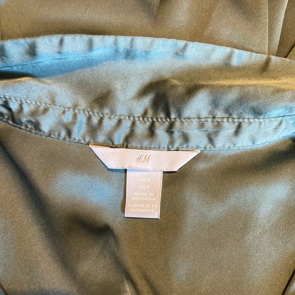H&M Silky Green Button Up Blouse - Image 5