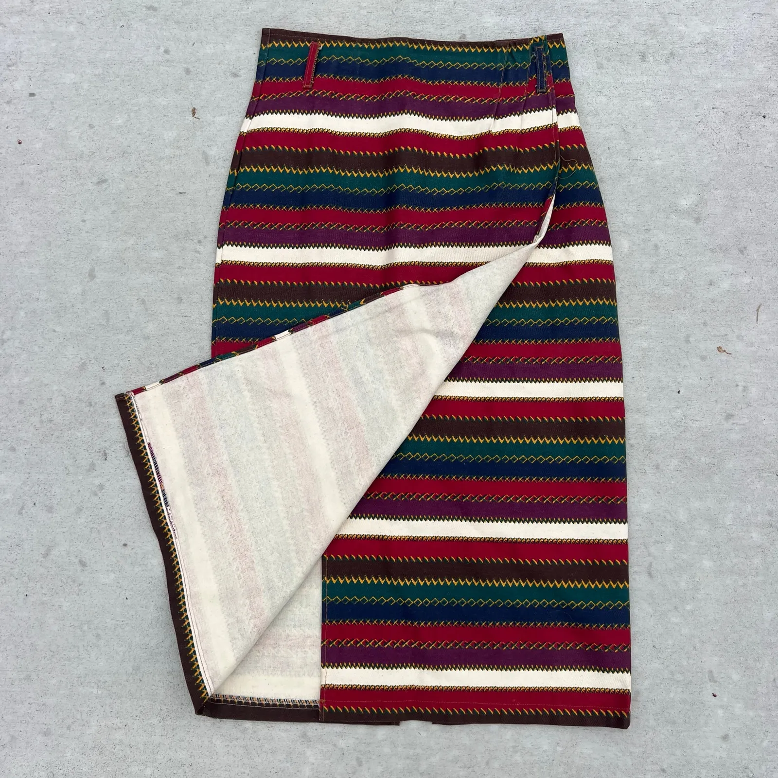 Vintage 80s BeBop Fall Aztec Southwestern Stripe Faux Wrap Midi Pencil Skirt 13 Red Size M - Image 2