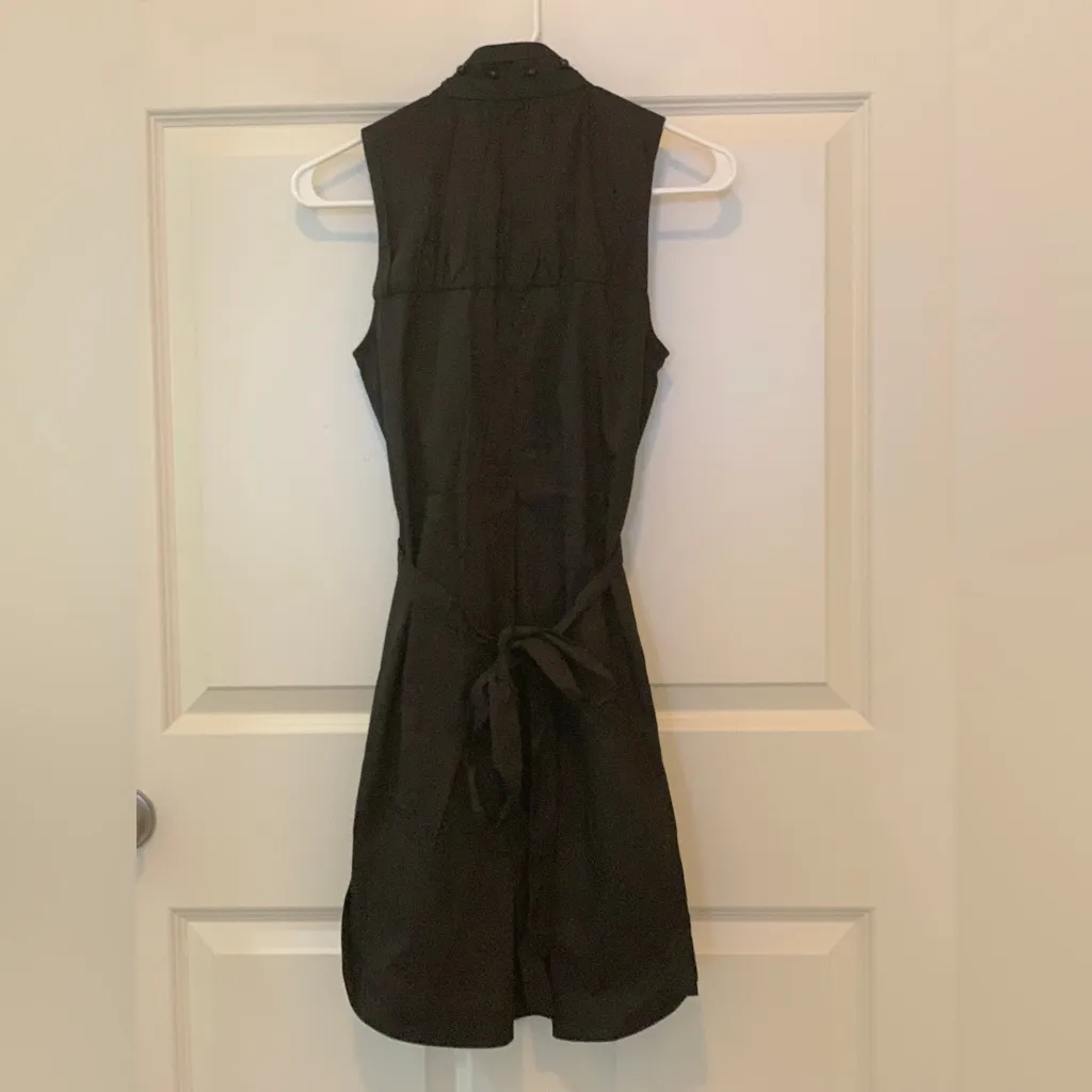 Willow Navy Pleated Button - Image 3