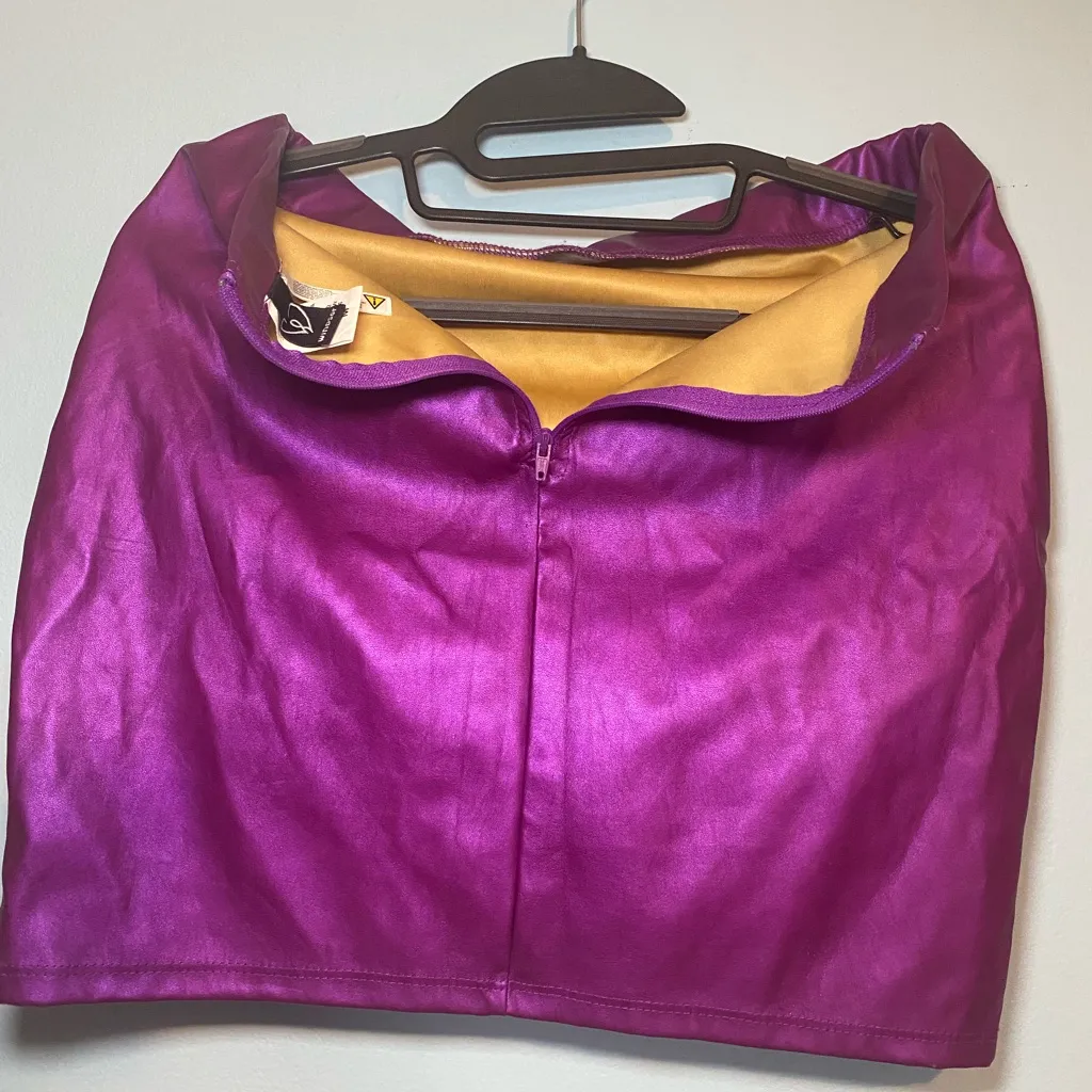 Windsor  Shiny Magenta Pencil Skirt - Image 5