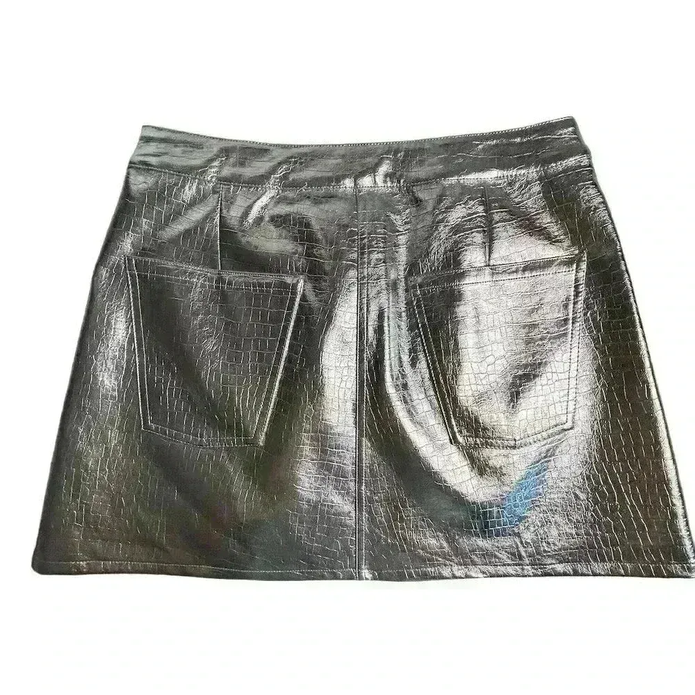 Torn by Ronny Kobo Women's Silver Metallic Mini Skirt Size M Party - Image 2
