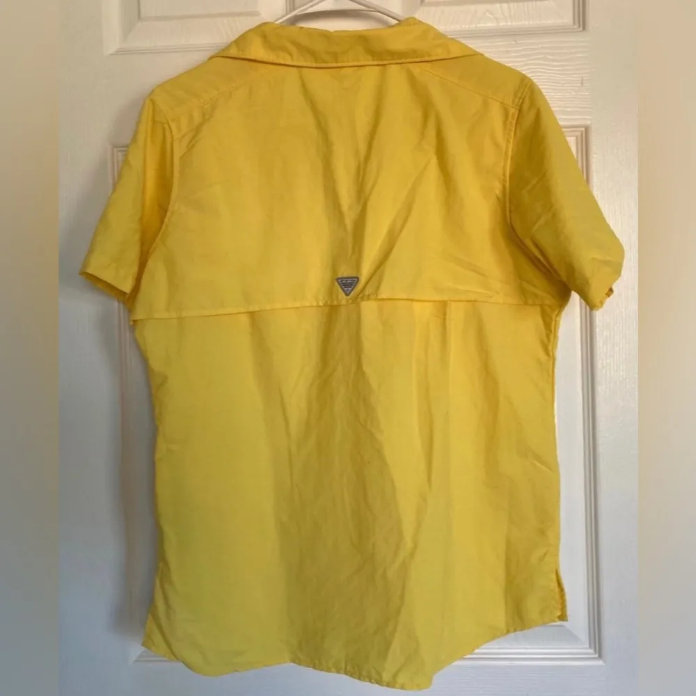 Columbia hiking shirt - Image 3