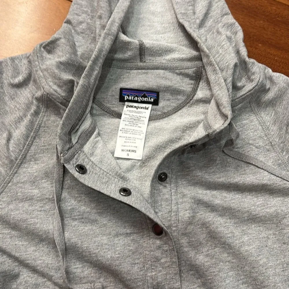 Patagonia Ahnya Organic Cotton  Women's Hooded Sweatshirt Grey Size S - Image 4