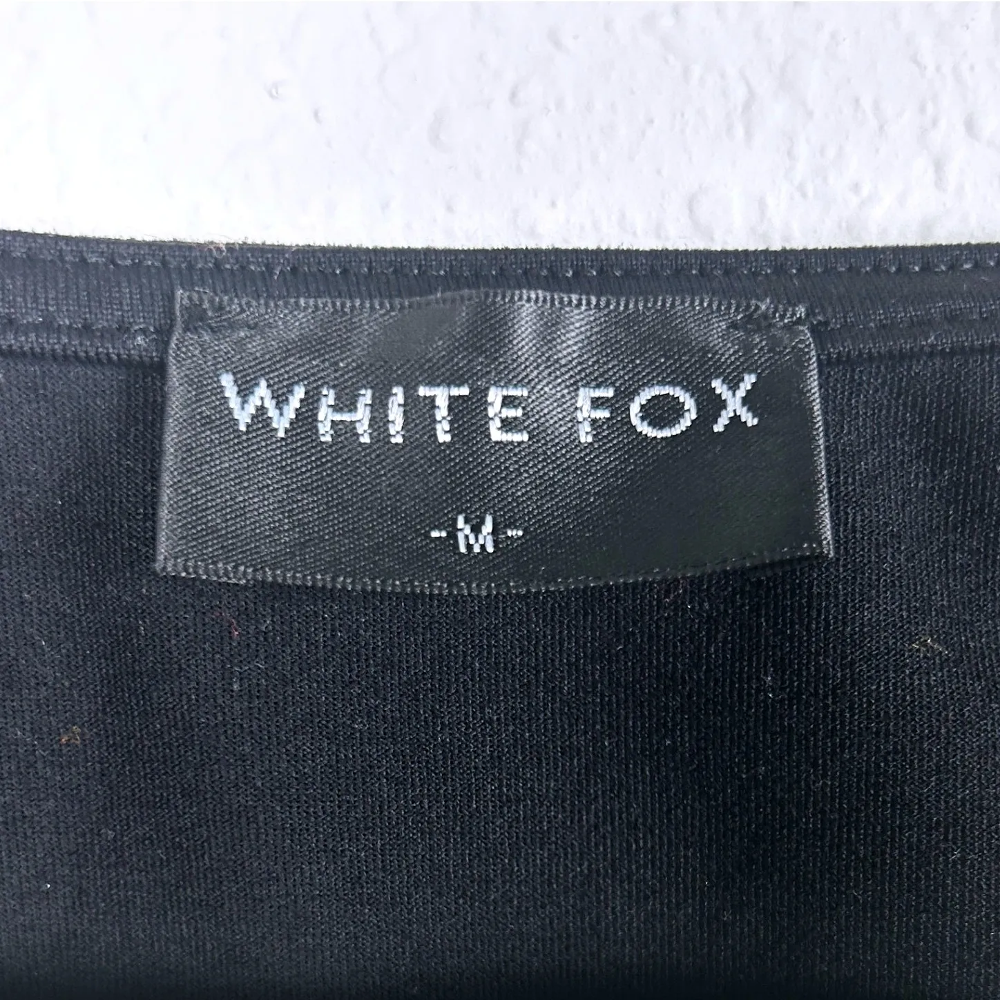 White Fox Boutique Black Tie‎ Front Crop Top Med Long Sleeve Y2K Party Clubwear - Image 4