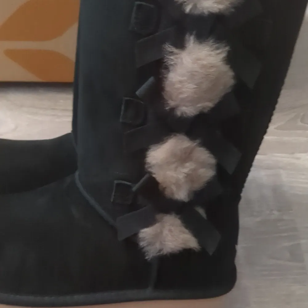 Koolaburra by ugg Victoria tall boots size 6 - Image 3