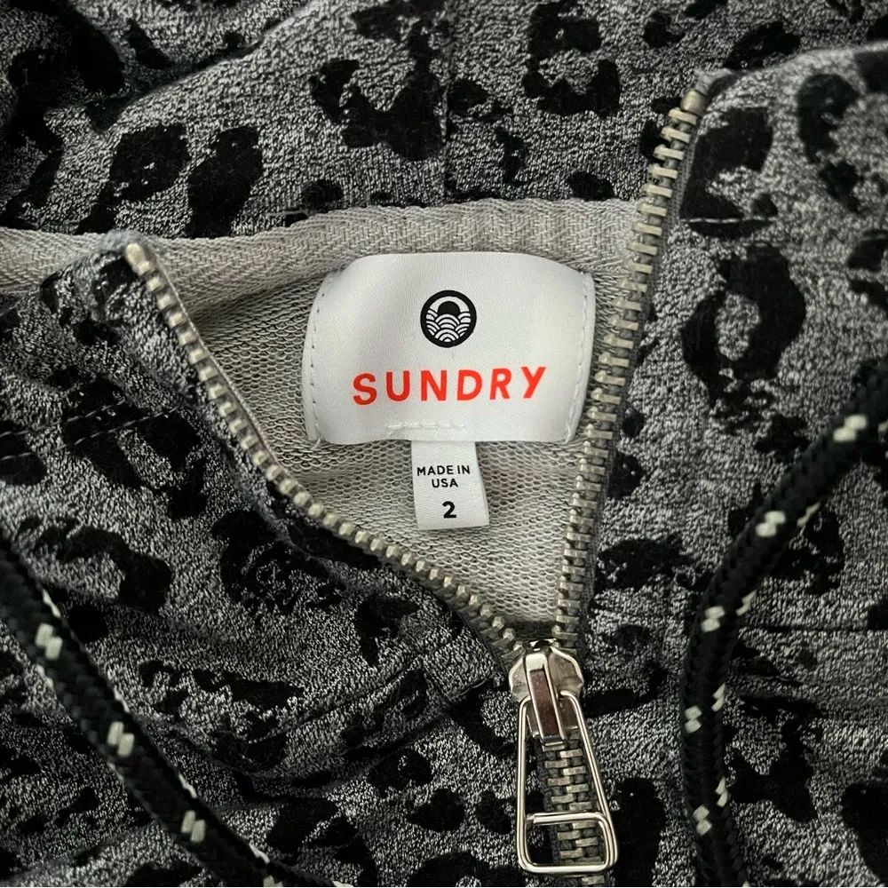 SUNDRY Gray/Black Leopard Print Front Zip Very Soft Hoodie Size 2, Medium - Image 11