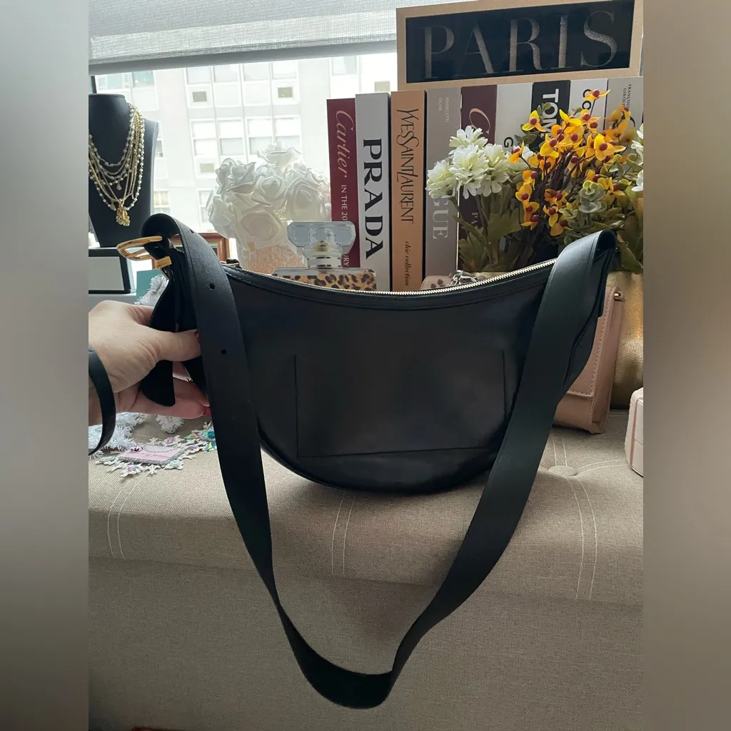 ✨🖤Madewell SOFT Black Leather Crescent Shoulder Bag🖤✨EUC LIKE BRAND NEW✨ - Image 10