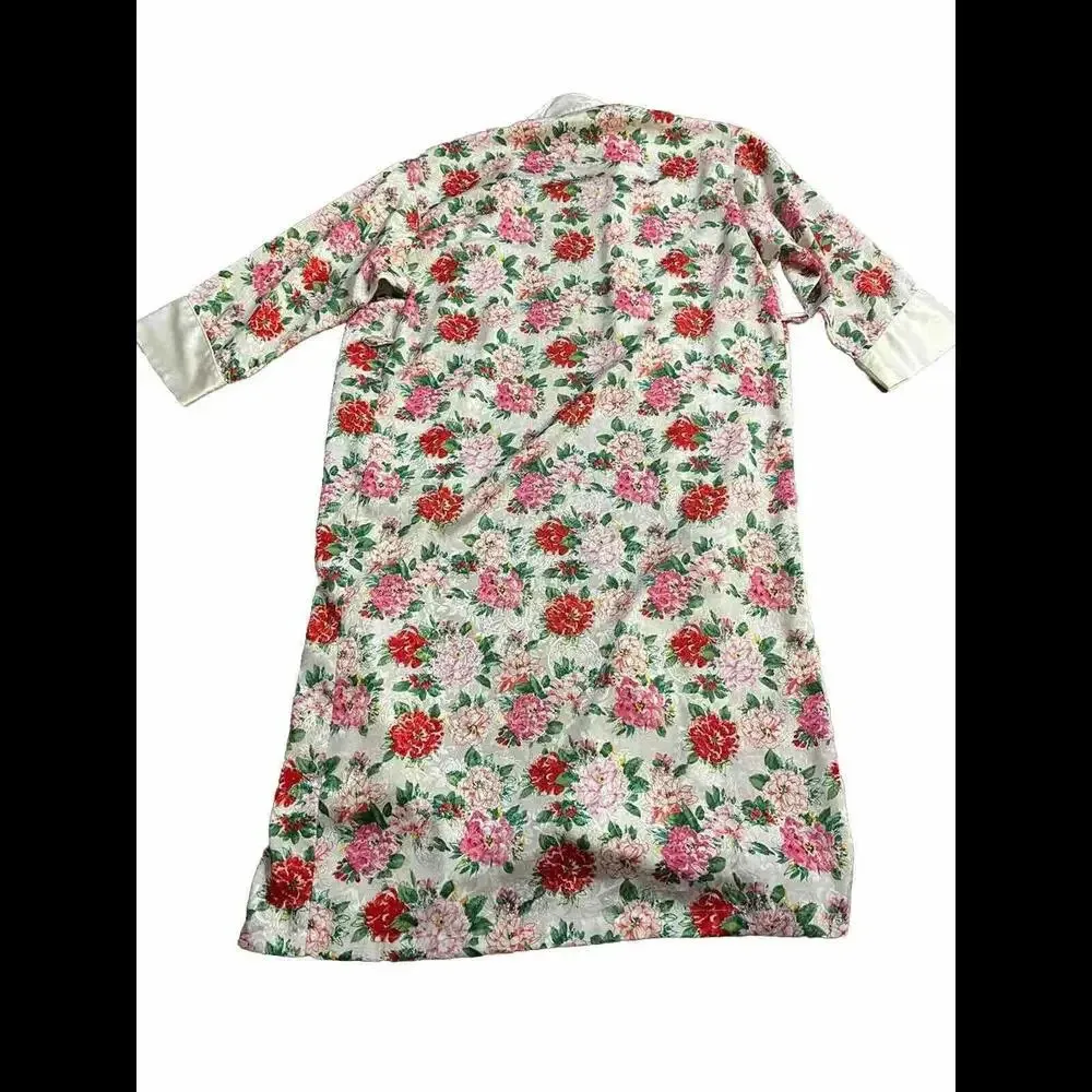 Vintage Gold & White Label Victoria’s Secret Kimono Robe size Small - Image 3