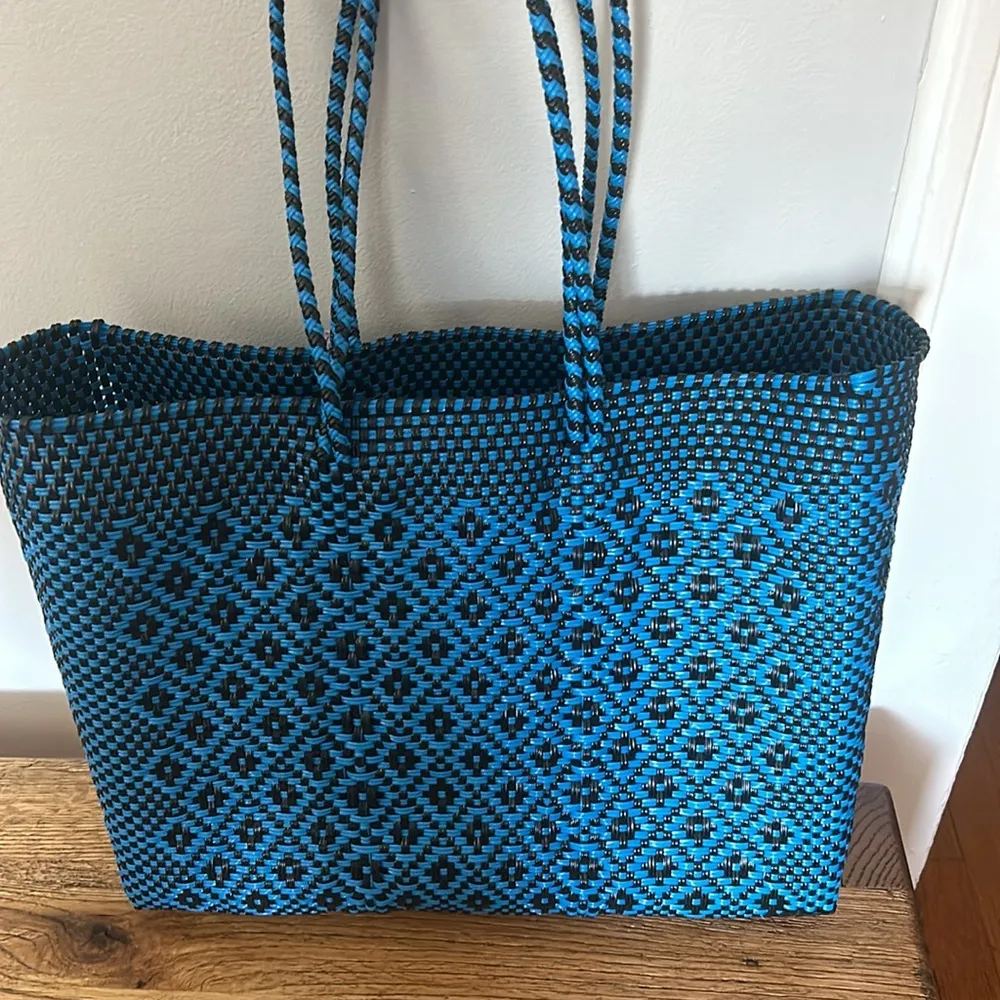 Waterproof Beach bag Blue and black - Image 6