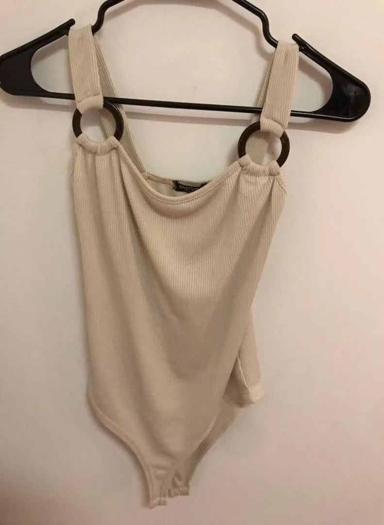 NWOT Tan O-Ring Bodysuit - Image 5
